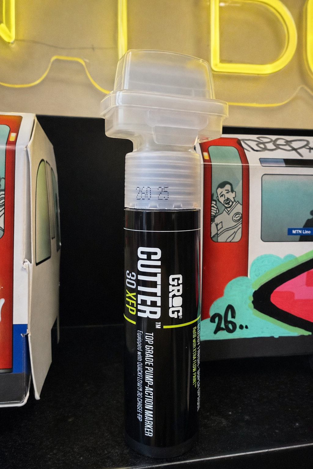 Grog Cutter 30 XFP 30mm pump action paint marker with chisel tip
